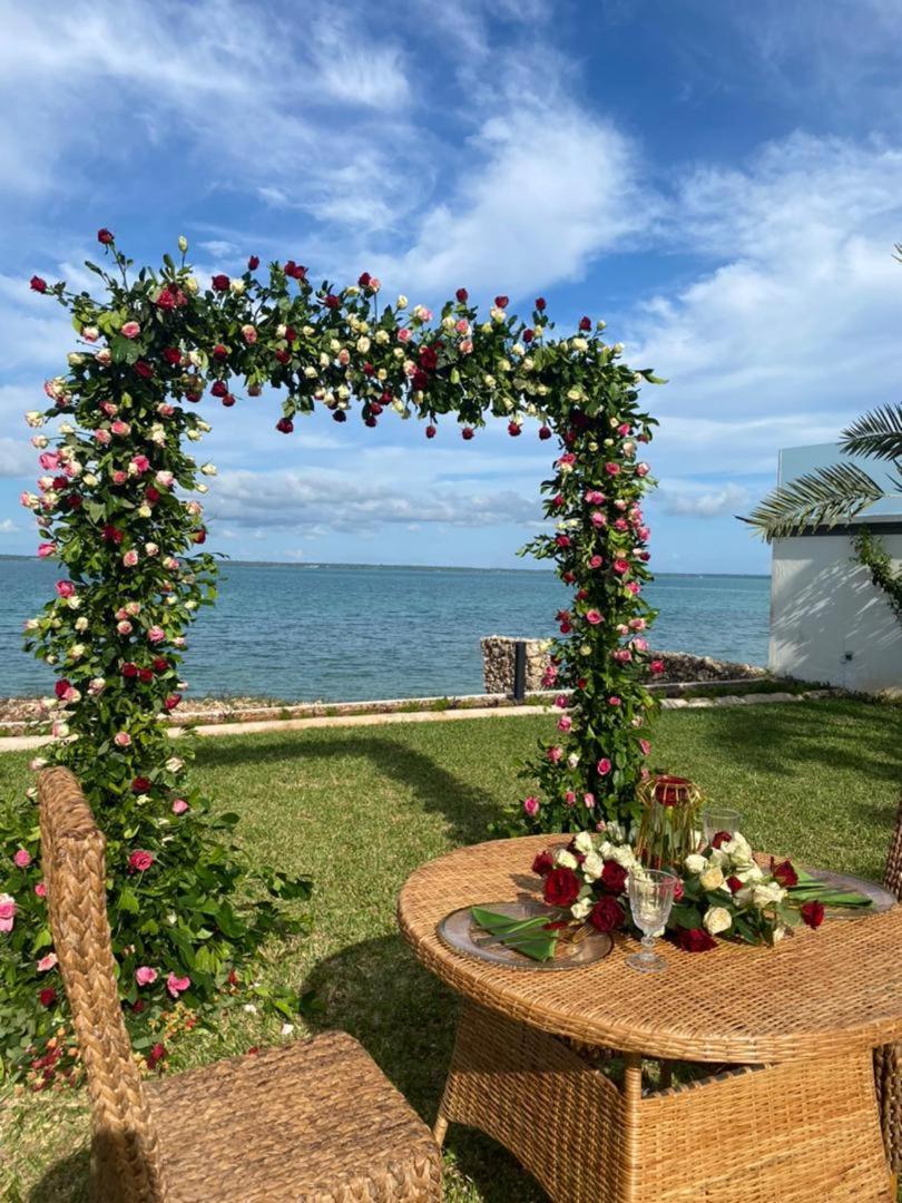 Zanzibar Dt Beachfront Villa Mkunguni Eksteriør bilde